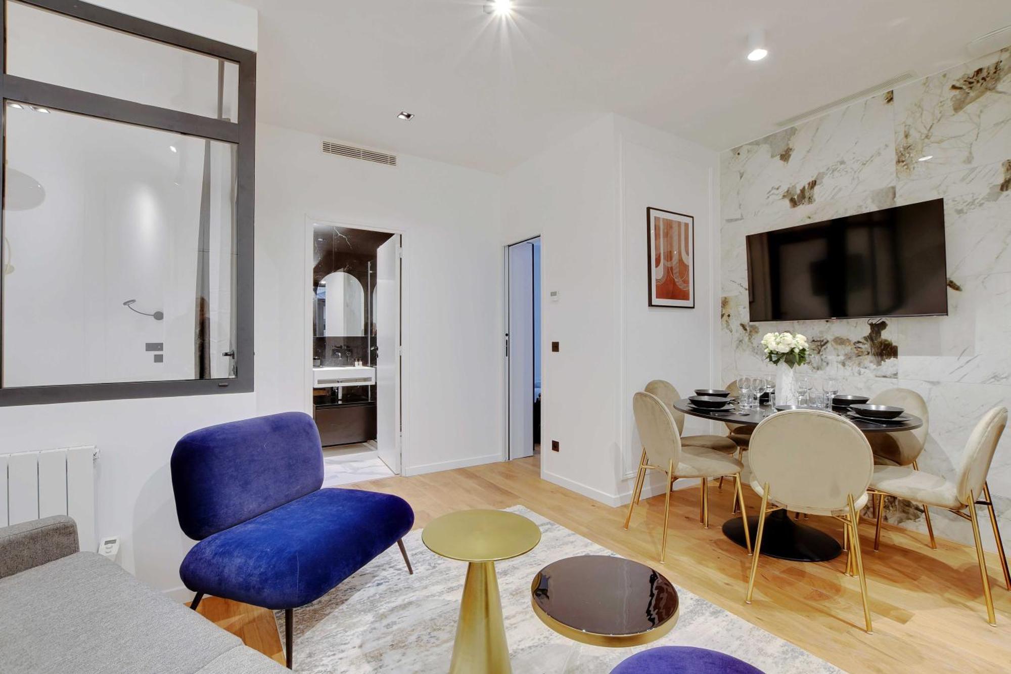 Appartement Authentic - 2br - 6p - Moulin Rouge *